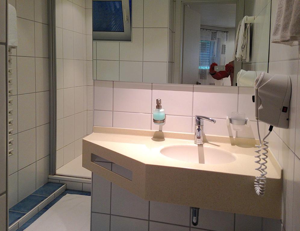Gaestehaus Alba Garantiert Eintrittskarten Fuer Rulantica Und Europapark Ueber Uns Rust Rom bilde